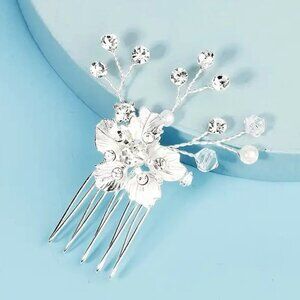 SPARKLING FLORAL HAIR COMB